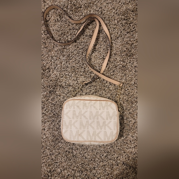 Michael Kors Jet Set Mini - Picture 3 of 9